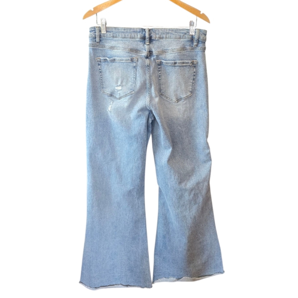 Wide Leg Flare Jeans in Light Blue - Picture 4 of 8